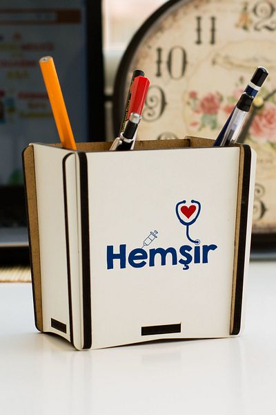 Hediyelen Nurse Pen Holder