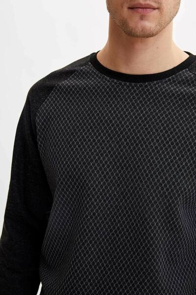 DeFacto Erkek Siyah Sıfır Yaka Jakar Sweatshirt M5440AZ.19AU.BK22