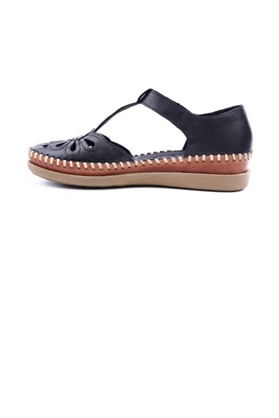 Venüs صندل نسائي أسود - أنيق ومريح