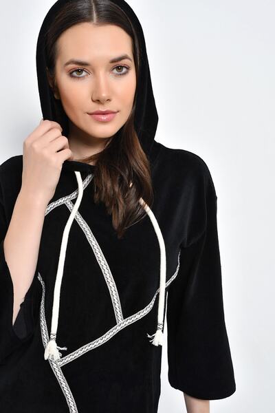 Hanna's by Hanna Darsa مقنعين البلوز المخملية