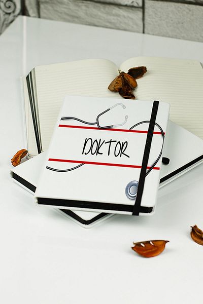 Hediyelen Caietul Doctor