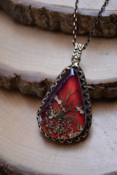 Stoneage قلادة نسائية من المجوهرات المصممة من الزهور الحقيقية