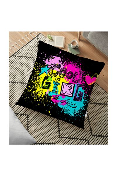 Realhomes Cool Girl Perna Decorativa de Pardoseala Imprimata Digital cu Fond Negru - 70 X 70 Cm