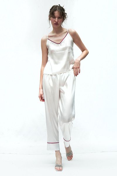 Mita Concept WHITE SATIN DRIED ROSE PYJAMAS SET
