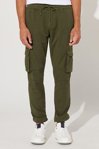 AC&Co / Altınyıldız Classics Men's Khaki Slim Fit Slim Fit Cargo Pocket Cotton Flexible Pants with Elastic Waist and Leg Legs