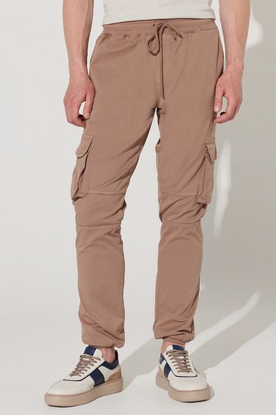 AC&Co / Altınyıldız Classics Men's Mink Slim Fit Slim Fit Cargo Pocket Cotton Flexible Trousers with Elastic Waist and Leg Legs