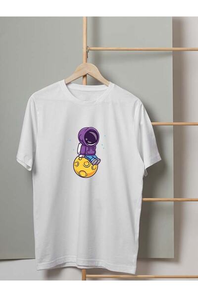 HOBİMOBİ Astronaut sedi na Zemlji - dizajn na muškoj majici sa printom