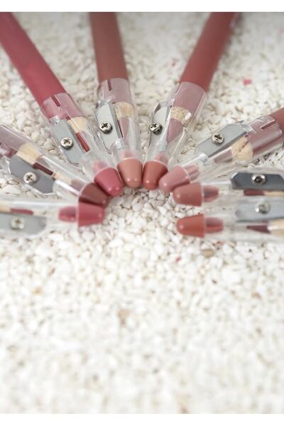 The Beauty Band Matte Color Lip Pencil Jumbo Thick Pencil Sharpener Lip Liner Lipstick Waterproff Waterproof Set of 12