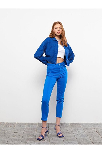 LC Waikiki Pantaloni de damă LCW casual, cu talie normală, slim fit, cu buzunar simplu, detaliat, din gabardină