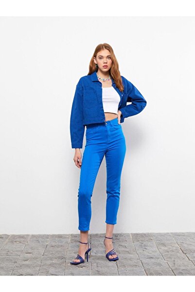 LC Waikiki Pantaloni de damă LCW casual, cu talie normală, slim fit, cu buzunar simplu, detaliat, din gabardină