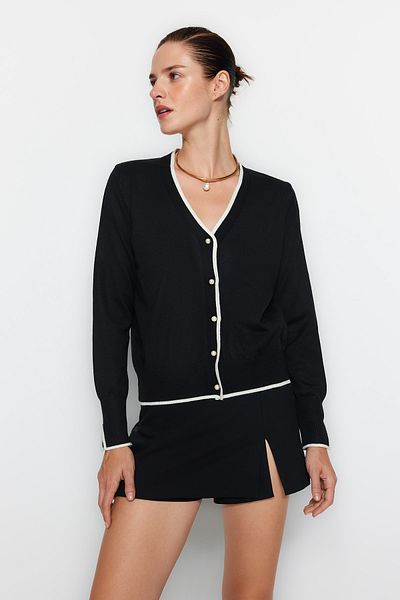 Trendyol Collection Černá mercerizovaná prémiová nit/zakázková nit Kontrastní barva Pletený svetr TWOAW24HI00063