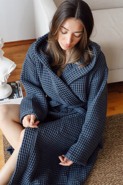 vivamaison Waffle Adult Bathrobe Soft Pique Fabric Hooded