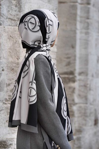 Vissona Γυναικείο σάλι πολυτελείας Medina Silk Grey-3