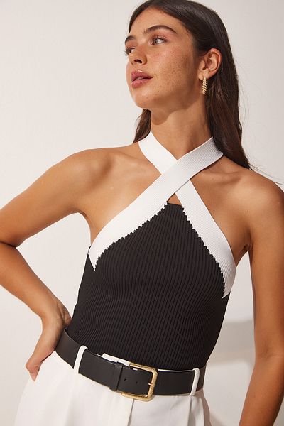 Happiness İstanbul Women's Black Halter Neck Crop Knitwear Blouse US00900