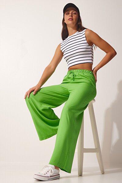 What should I wear with green palazzo (lime green)? - Quora