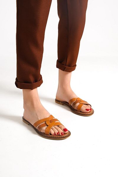 Capone Outfitters Γυναικείες παντόφλες Capone Tan