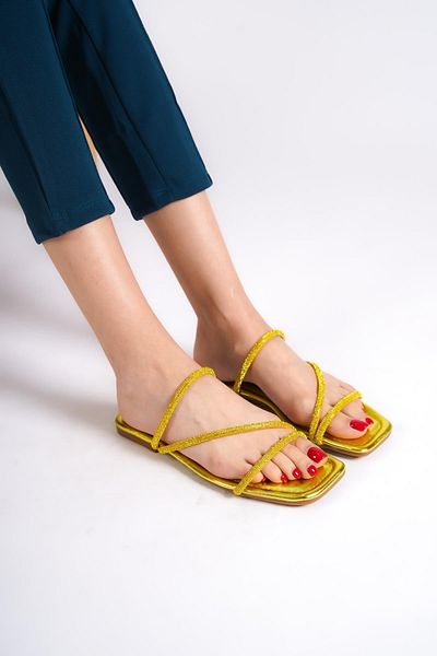 Capone Outfitters Capone Stoned 3-Striped Flat Heel Quilted Lemon Damenhausschuhe