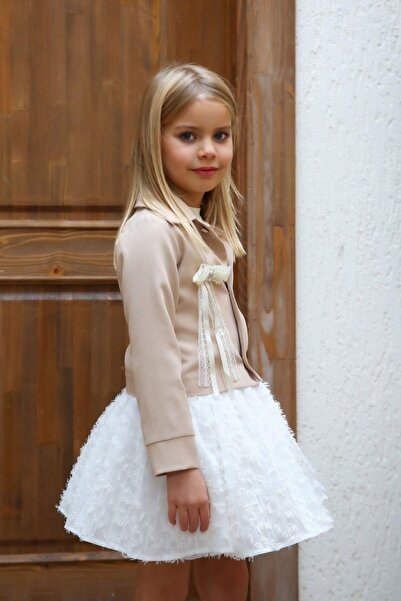 Riccotarz Çocuk Düğme Detaylı Broşlu Ceket Kırçıllı Şifon Desenli Bej Etekli Takım