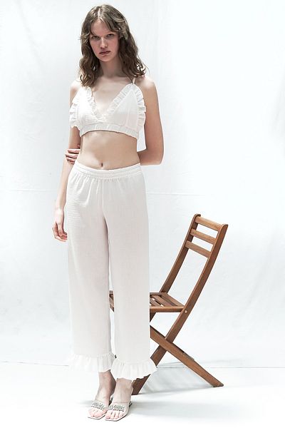 Mita Concept SET DE BRA-PJAMĂ DE IN BRUT DE CULOARE ALBĂ
