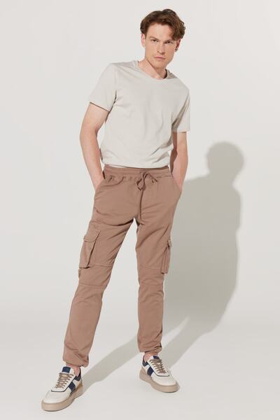 AC&Co / Altınyıldız Classics Men's Mink Slim Fit Slim Fit Cargo Pocket Cotton Flexible Trousers with Elastic Waist and Leg Legs
