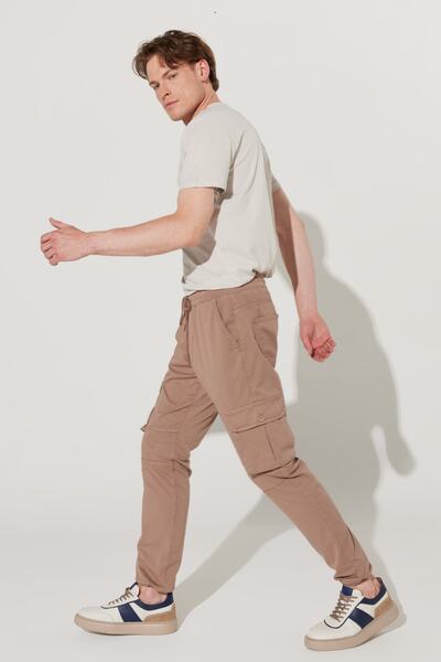 AC&Co / Altınyıldız Classics Men's Mink Slim Fit Slim Fit Cargo Pocket Cotton Flexible Trousers with Elastic Waist and Leg Legs