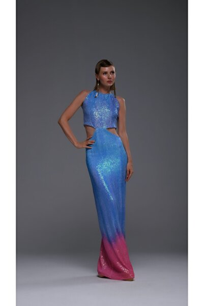 Gira official Rochie maxi cu detaliu decupat în albastru roz