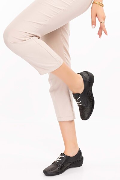 Gondol Women's Genuine Leather Anatomical Sole Laser Perforated Casual Shoes Esfa.8702