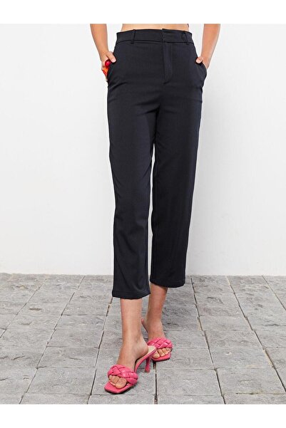 LC Waikiki LCW Casual Standart Fit Düz Saten Kadın Pantolon