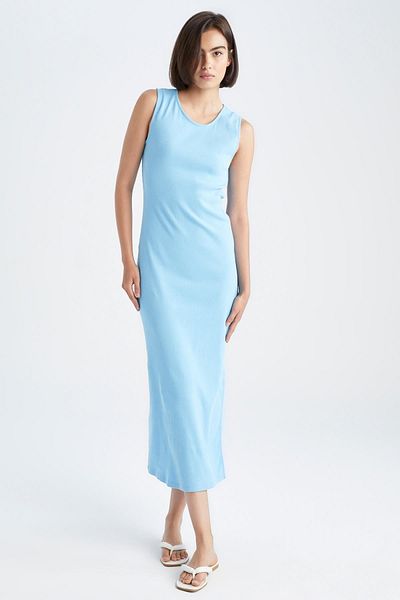 DeFacto Bodycon košilka s výstřihem a výstřihem Maxi šaty bez rukávů Y7736az22hs