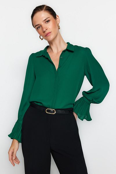 Trendyol Collection Smaragdgrünes gewebtes Hemd mit spanischen Ärmeln TWOAW22GO0487