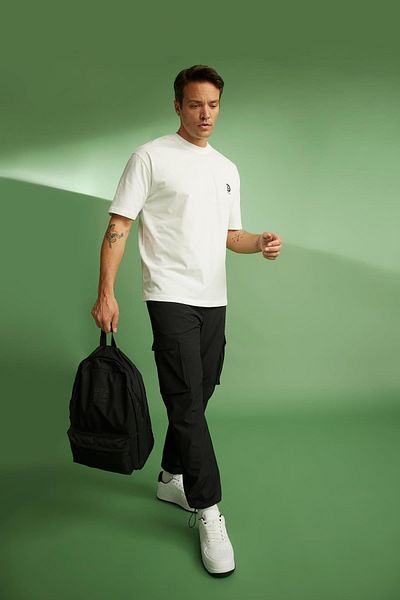 DeFacto Discovery Licensed Oversize Fit Crew Neck 100% Cotton T-Shirt