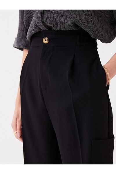 LC Waikiki Gerade Damenhose mit Karottenschnitt