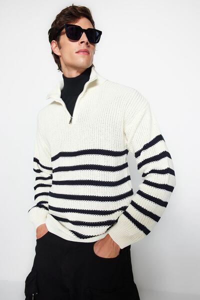 Trendyol Collection Sötétkék uniszex garbós kötött pulóver - normál szabású, cipzáras TMNAW24KZ00001