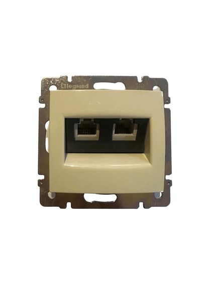 Legrand فالينا مقبس هاتف مزدوج كريمي