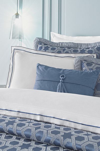 Puffy Indigo Leonie Dowry Set