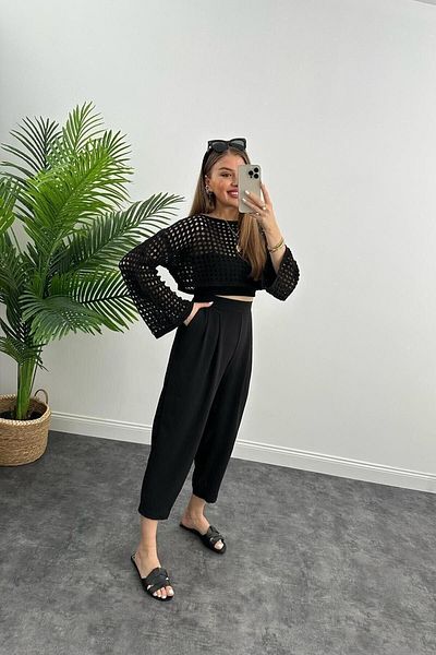 FİOX ATELİER Black Crop Knitwear - Tendință pentru femei cu mânecă spaniolă ajurata