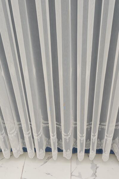 TrendTül Yeni Sezon Keten Görünümlü Ütü İstemez Serpme Desenli 1x2 Seyrek Pil...