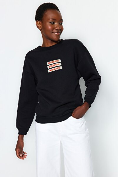 Trendyol Collection Černá tlustá vnitřní fleecová mikina vyšívaná uvolněná/pohodlná pletená mikina TWOAW22SW1464