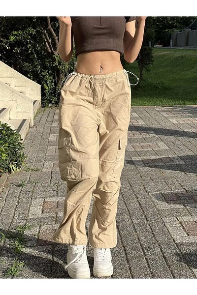 Gofeel Parachute Fabric Cream Cargo Pocket Λεπτομέρεια Ρυθμιζόμενο παντελόνι