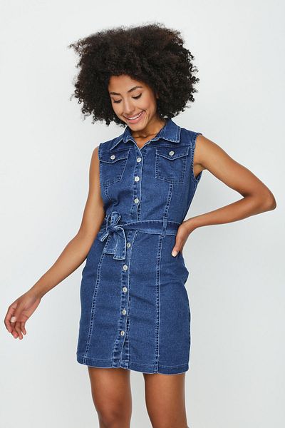 Select Moda Rochie de damă albastră din denim cu curea cu nasturi
