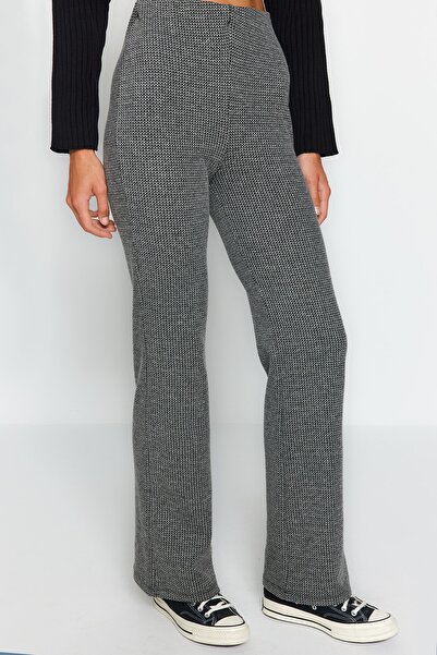 Trendyol Collection Šedé pletené kalhoty s vysokým pasem s vlastním vzorem/španělské nohavice TWOAW24PL00178