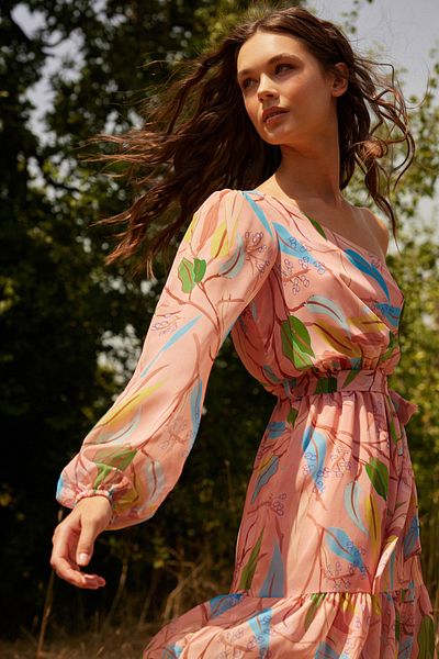 Trendyol Collection Rochie țesută cu o singură mânecă, cu curea multicoloră, cu o singură mânecă TWOSS21EL1199