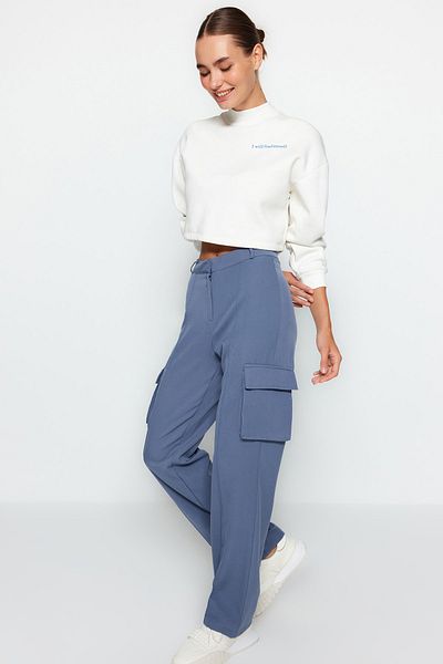 Trendyol Collection Sötétkék Cargo egyenes szabású szőtt dupla zsebes szőtt nadrág TWOAW22PL0343