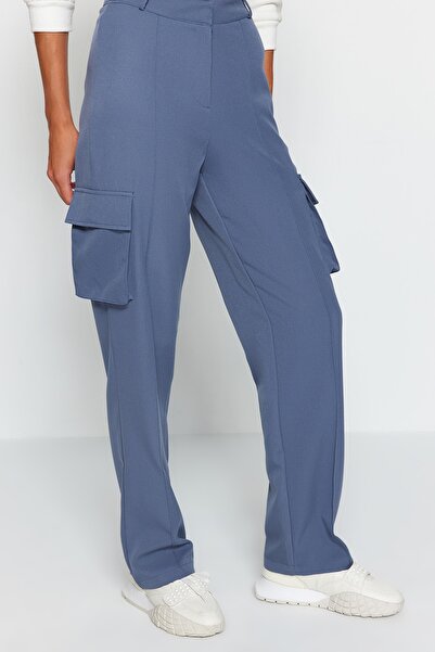 Trendyol Collection Sötétkék Cargo egyenes szabású szőtt dupla zsebes szőtt nadrág TWOAW22PL0343