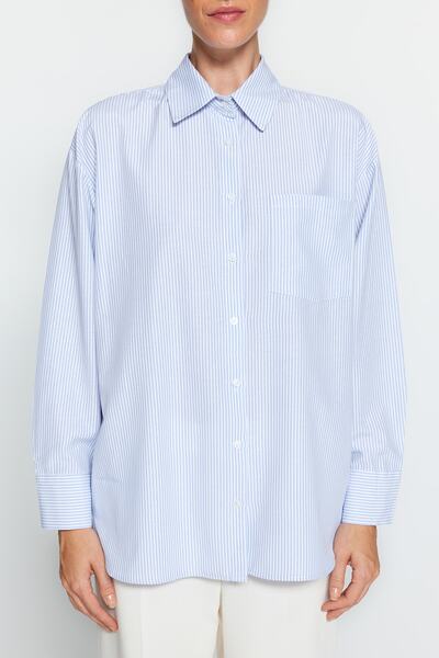 Kolekcia Trendyol Modré pruhované vrecko extra/oversize Wide Fit tkaná košeľa TWOAW24GO00058