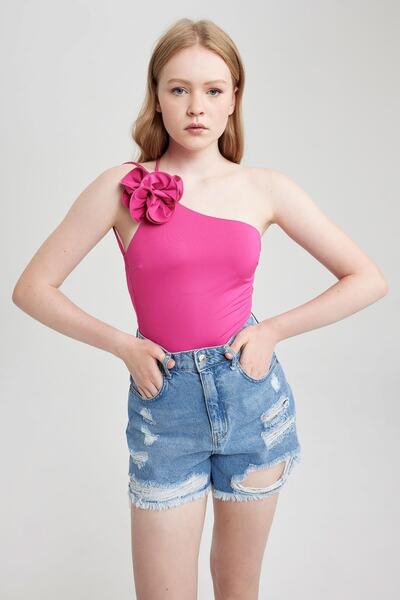 DeFacto Mom Fit Normal Waist Cutout Tipped Leg Jean 100% Cotton Shorts A2626ax23sm