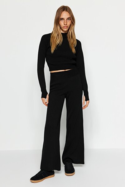 Trendyol Collection Black Knitwear Crop Top and Trousers Set - Toe Detailed TWOAW24AU00033
