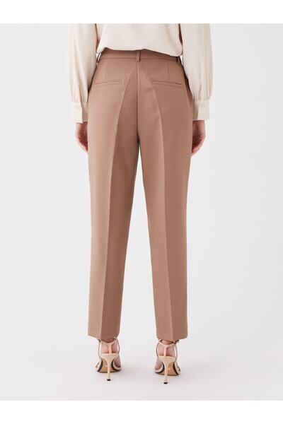 LC Waikiki Női egyenes nadrág sárgarépa kivágással