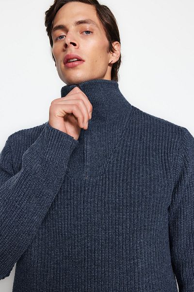 Trendyol Collection Indigo Regular Fit Rollkragenpullover aus Wolle mit Reißverschluss TMNAW22KZ0347