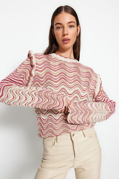 Trendyol Collection Gemusterter Rüschen-Strickpullover – Stone Self, TWOAW24KZ00119